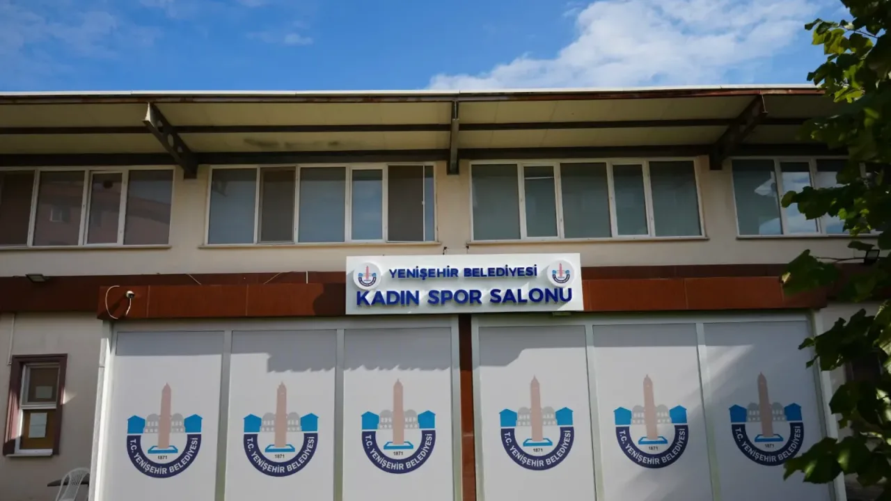 Bursa Yenişehir'de Kadın Spor Salonu yenilenen yüzüyle hizmette