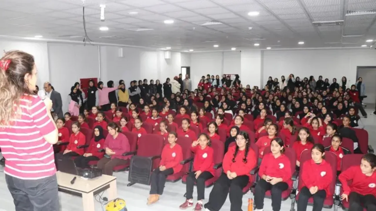 Büyükşehir’den “benim ilk bitkim” ile çevre bilinci eğitimi