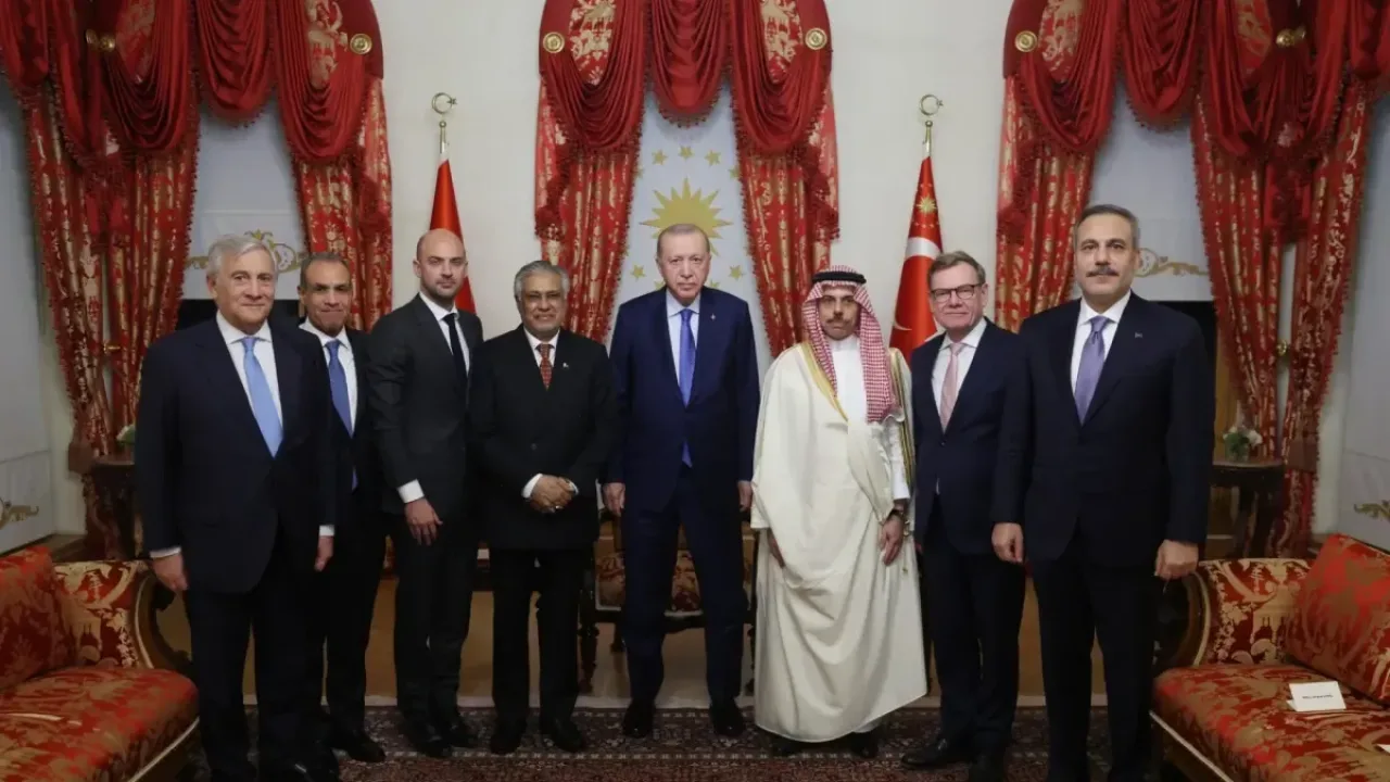 Cumhurbaşkanı Erdoğan, İstanbul'da dışişleri bakanlarını kabul