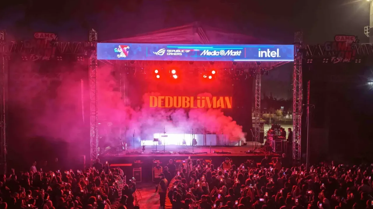 Dedublüman rüzgarı Ankara'da esti