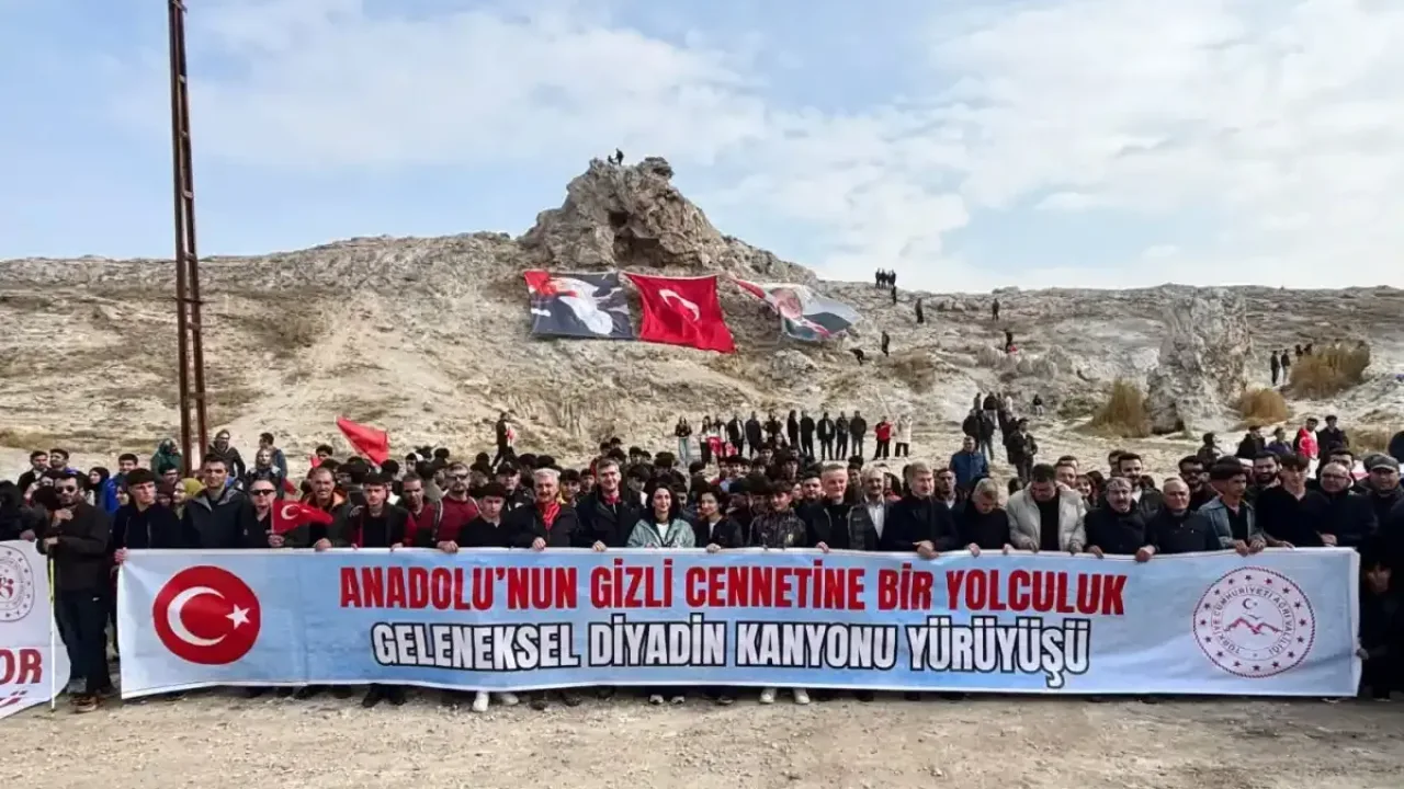 Diyadin Kanyonu'nda dördüncü doğa yürüyüşü düzenlendi