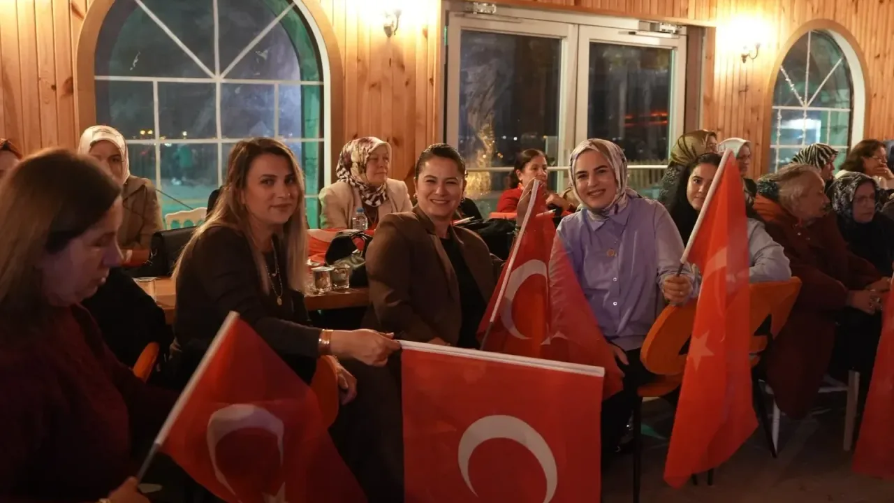 Düzceli kadınlardan 29 Ekim'e fasıl geceli kutlama
