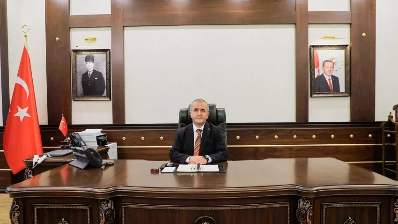 Elazığ Valisi Hatipoğlu: Bizler bu mevkilere kuş tüyü döşeklerde