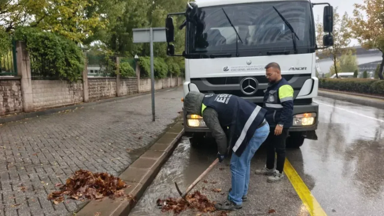 Eskişehir’de ESKİ ekipleri olumsuz hava koşullarına karşı
