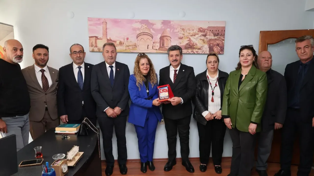 Ferhat Yılmaz'dan Erzurum Yeni Medya Derneği’ne ziyaret