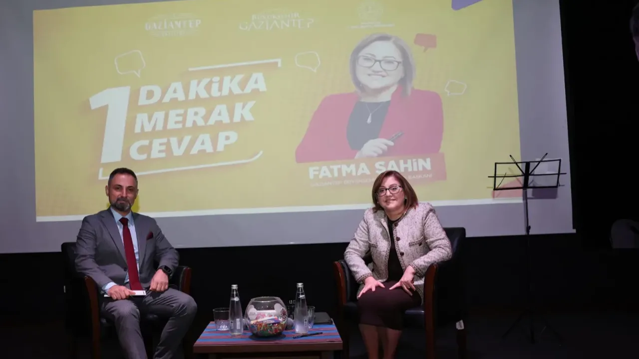 Gaziantep'te bir dakikalık süreyi aşan sürede gençlere gezi sözü