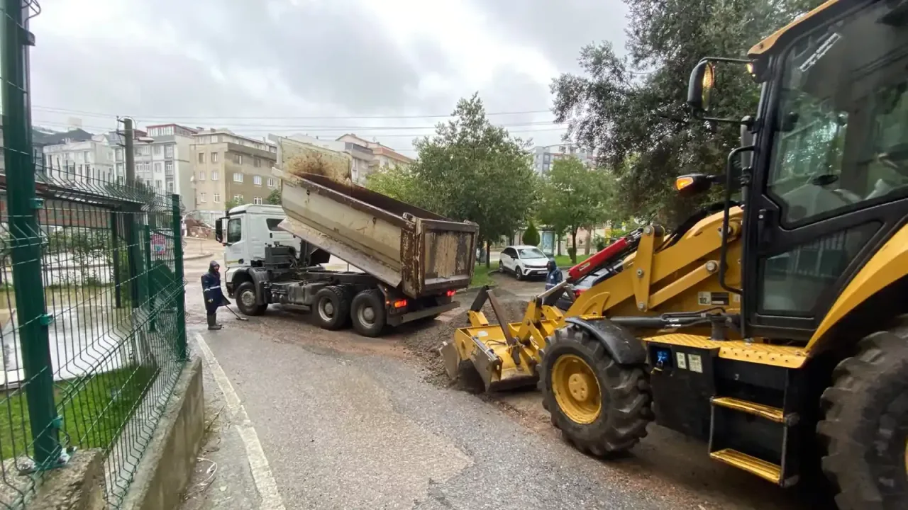 Gebze Belediyesi’nden sağanak yağışa karşı kapsamlı mücadele