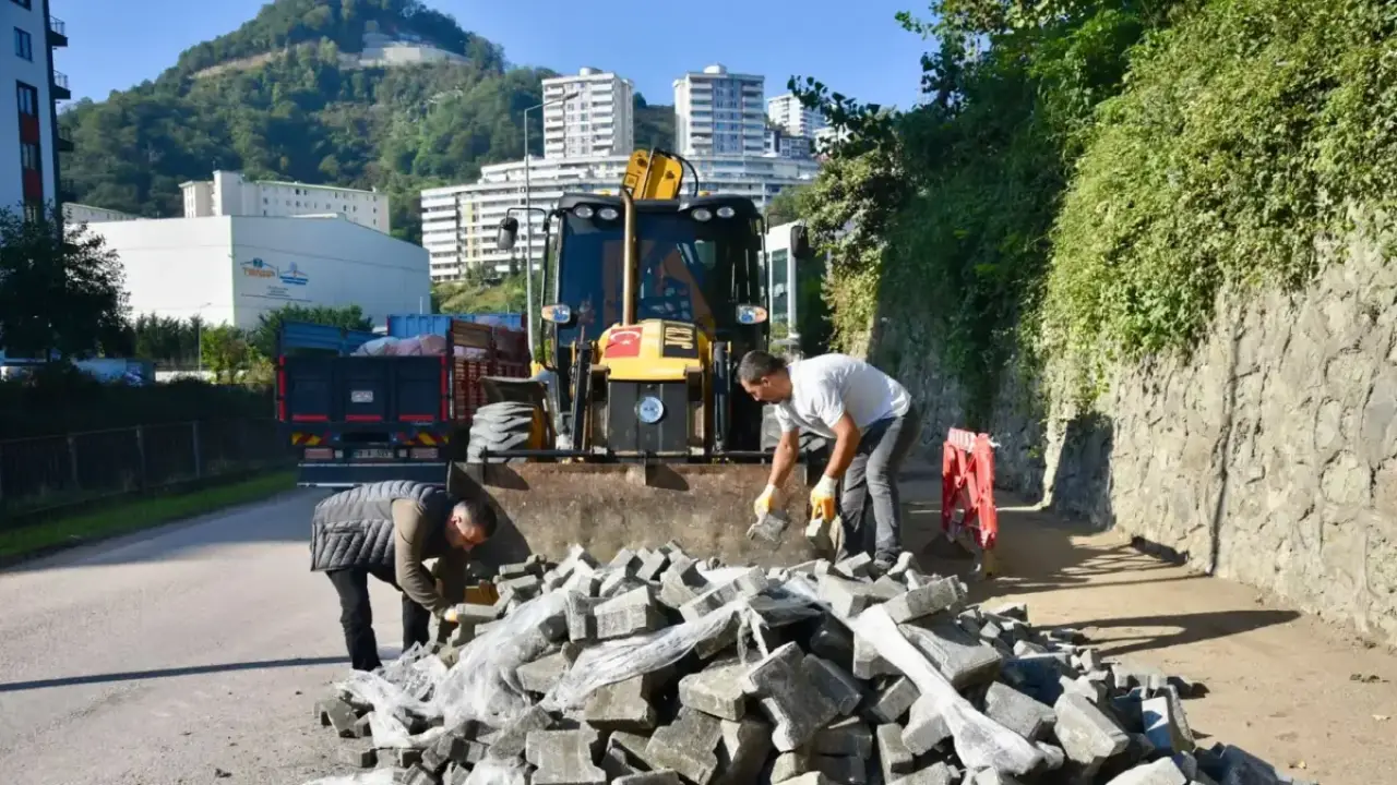 Giresun'da yol ve altyapı çalışmaları devam ediyor