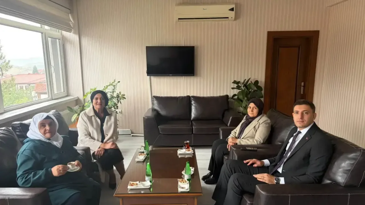 Güdül Kaymakamı Naim Akar, şehit annelerini ağırladı