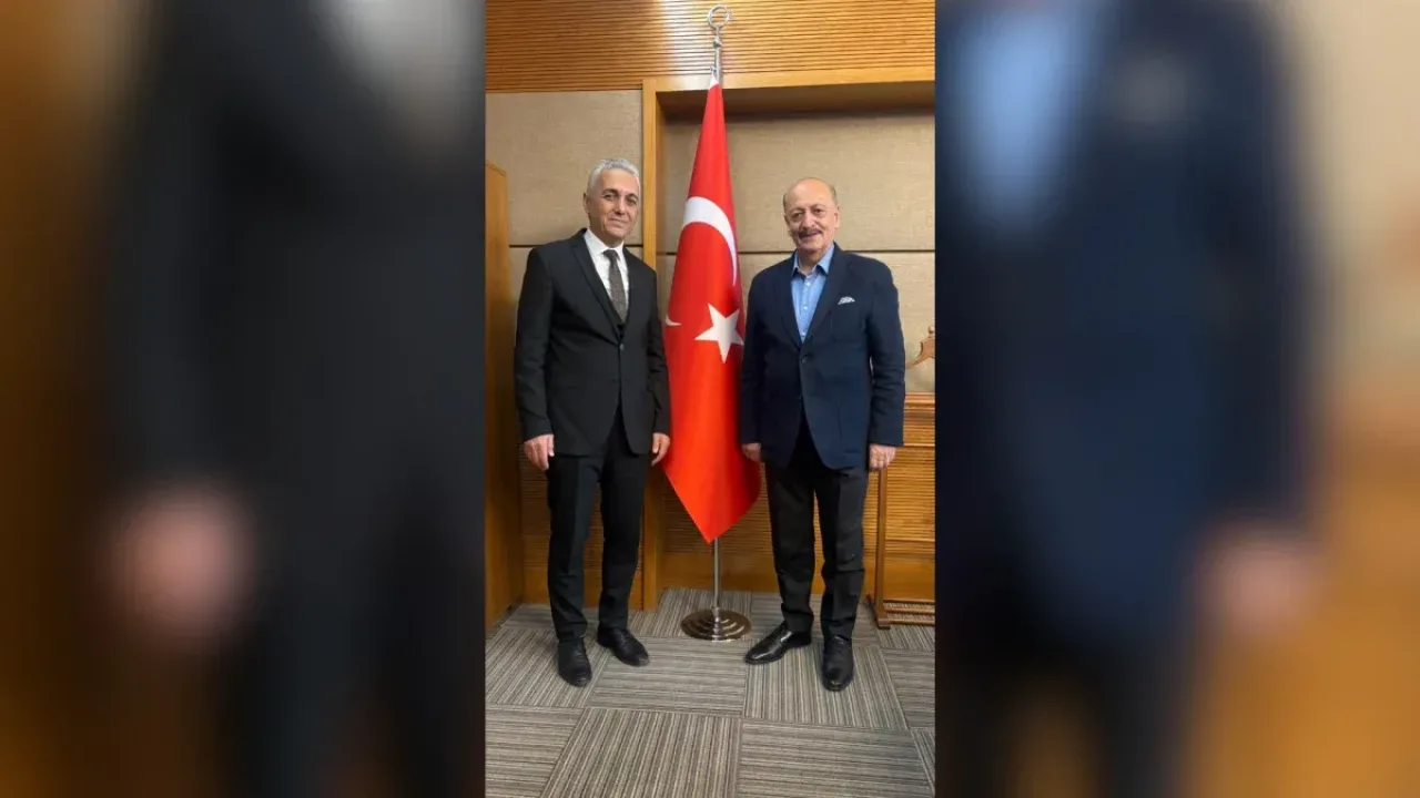 HEKİMSEN Genel Başkanı Uzm. Dr. Adil Kurban’dan Prof. Dr. Vedat