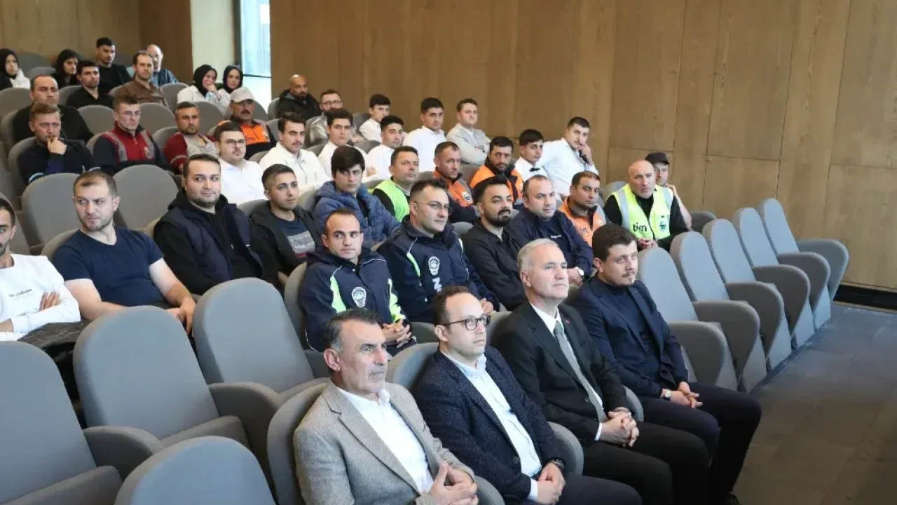 İnegöl Belediyesi’nde 122 personele yalın yönetim eğitimi