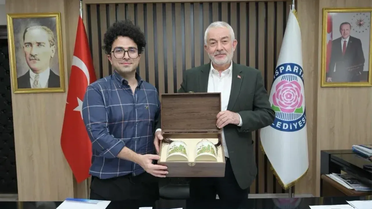 Isparta’nın dünyaca ünlü gülü, sosyal medyada milyonlara ulaştı