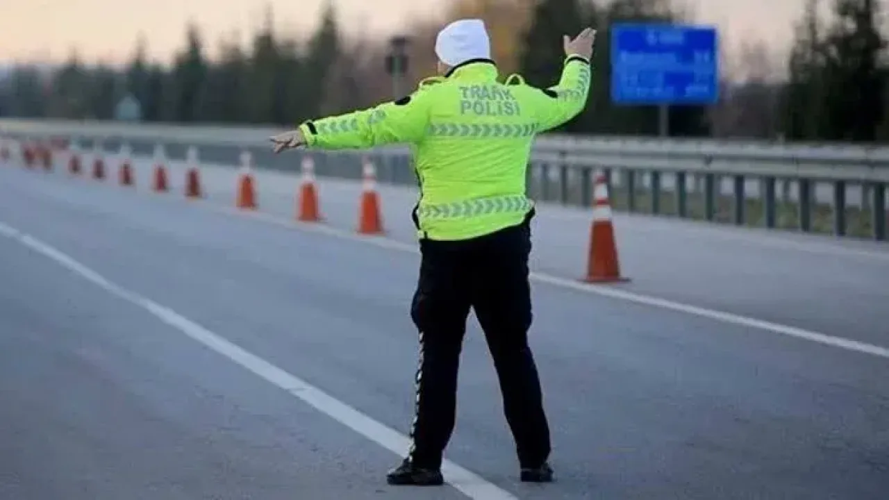 İstanbul'da Cumhuriyet Bayramı provası: Vatan Caddesi trafiğe