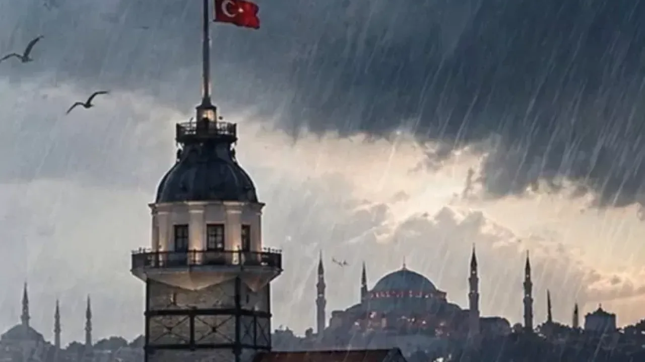 İstanbul’da kuvvetli yağış ve fırtına uyarısı... Cumartesiye