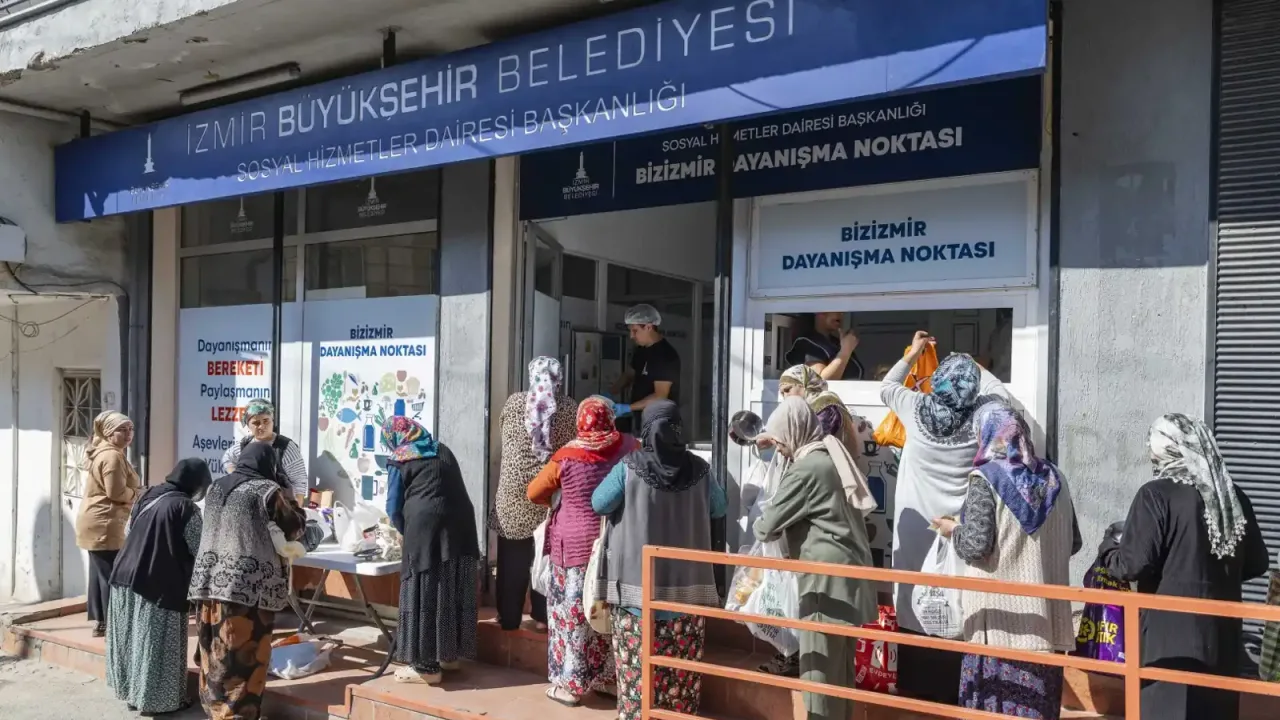 İzmir Büyükşehir Belediyesi dayanışma ağını genişletiyor