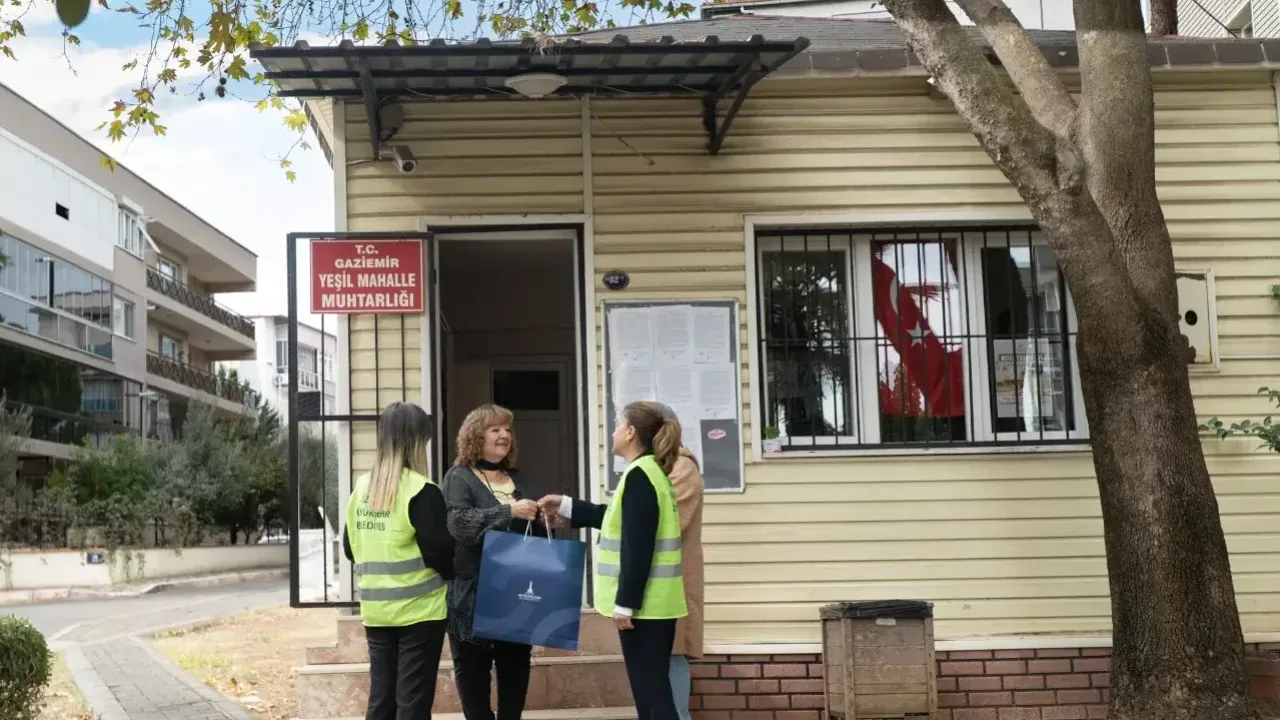 İzmir’de muhtarların günü de emeği de unutulmadı