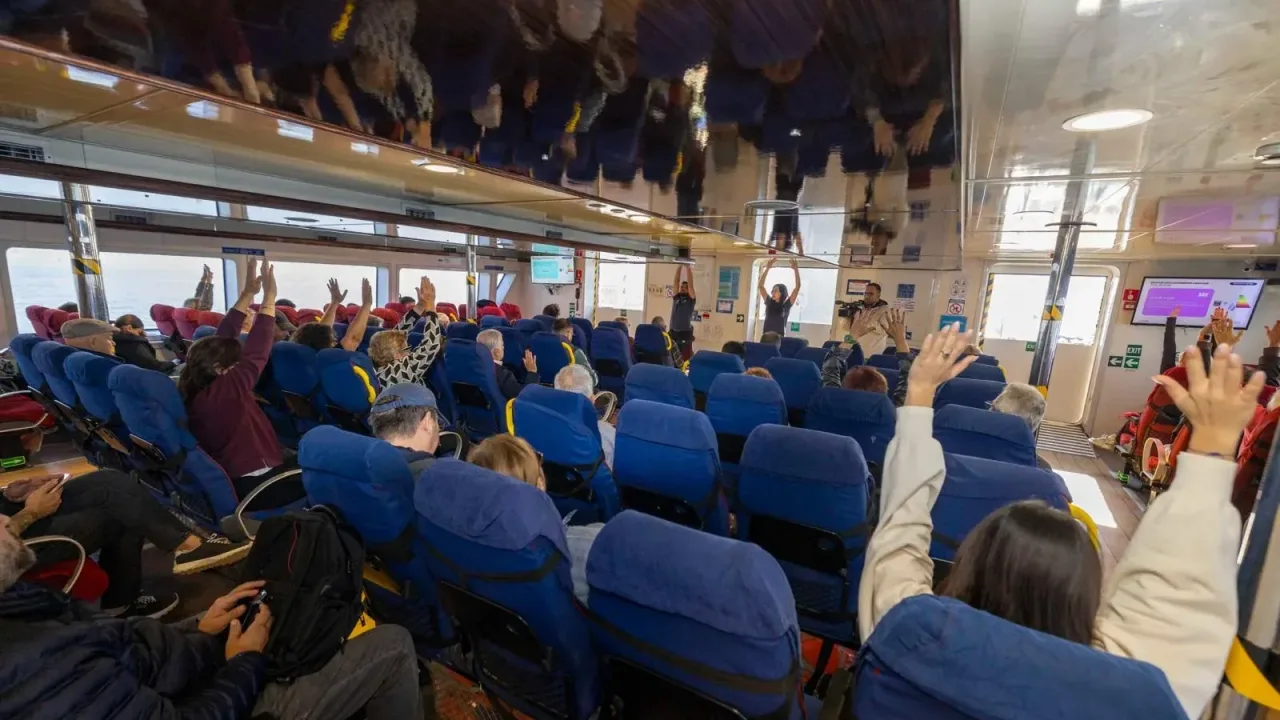 İzmir’de vapur yolcuları güne zinde başlıyor
