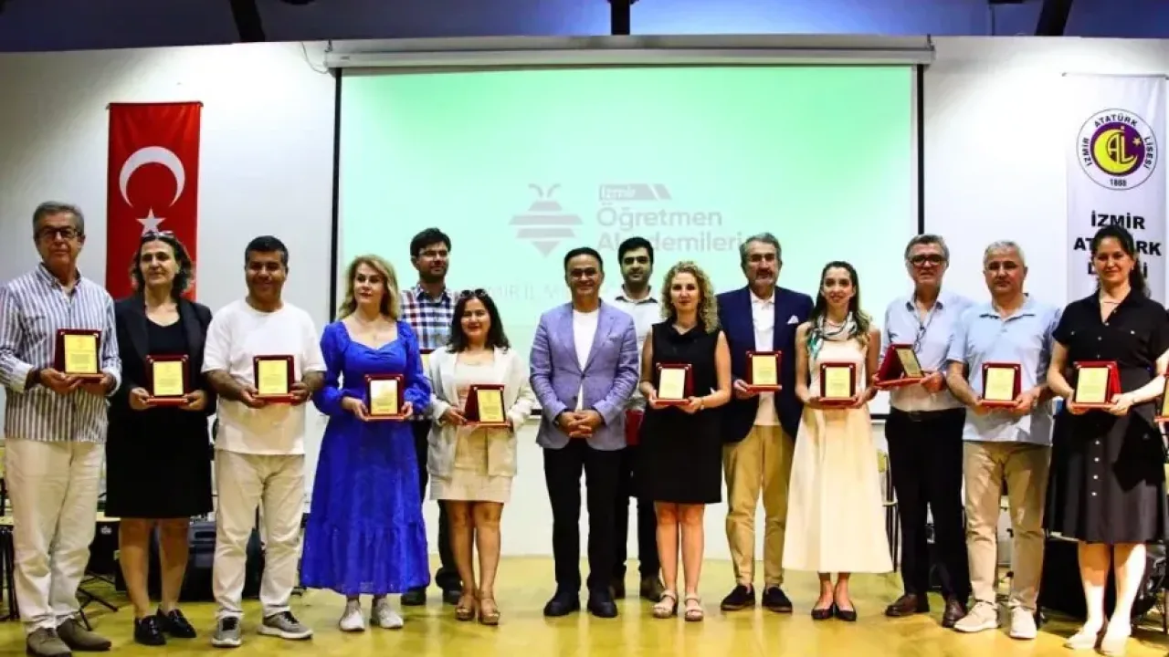 İzmir Öğretmen Akademileri 26 Ekim’de başlıyor