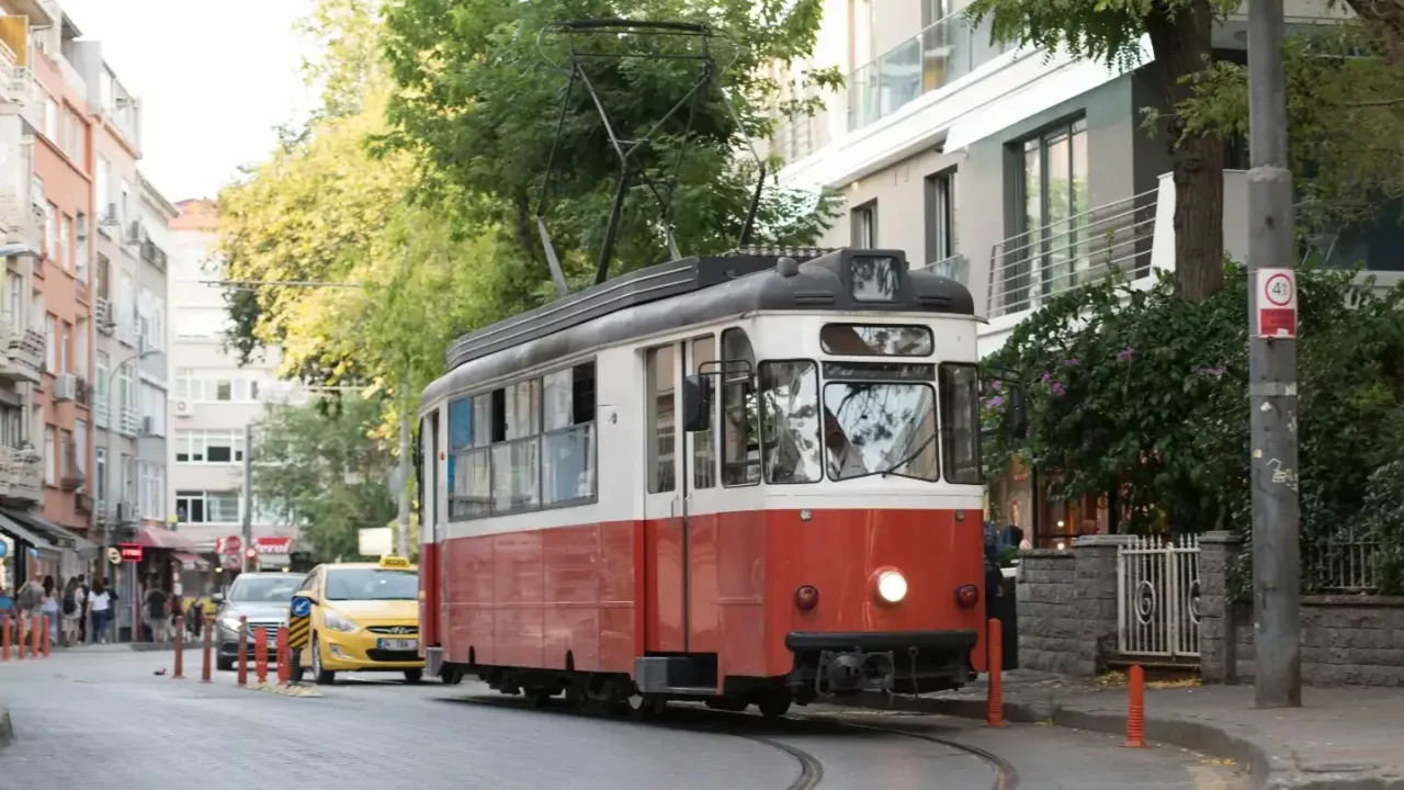Kadıköy-Moda Tramvayı 19 Ekim’de duruyor! Yerine elektrikli