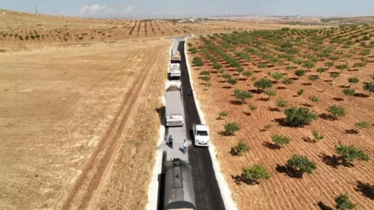 Karaköprü kırsalında yol konforu artıyor