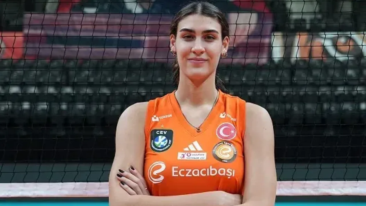 Karmen Aksoy Eczacıbaşı Peron İstanbul’da