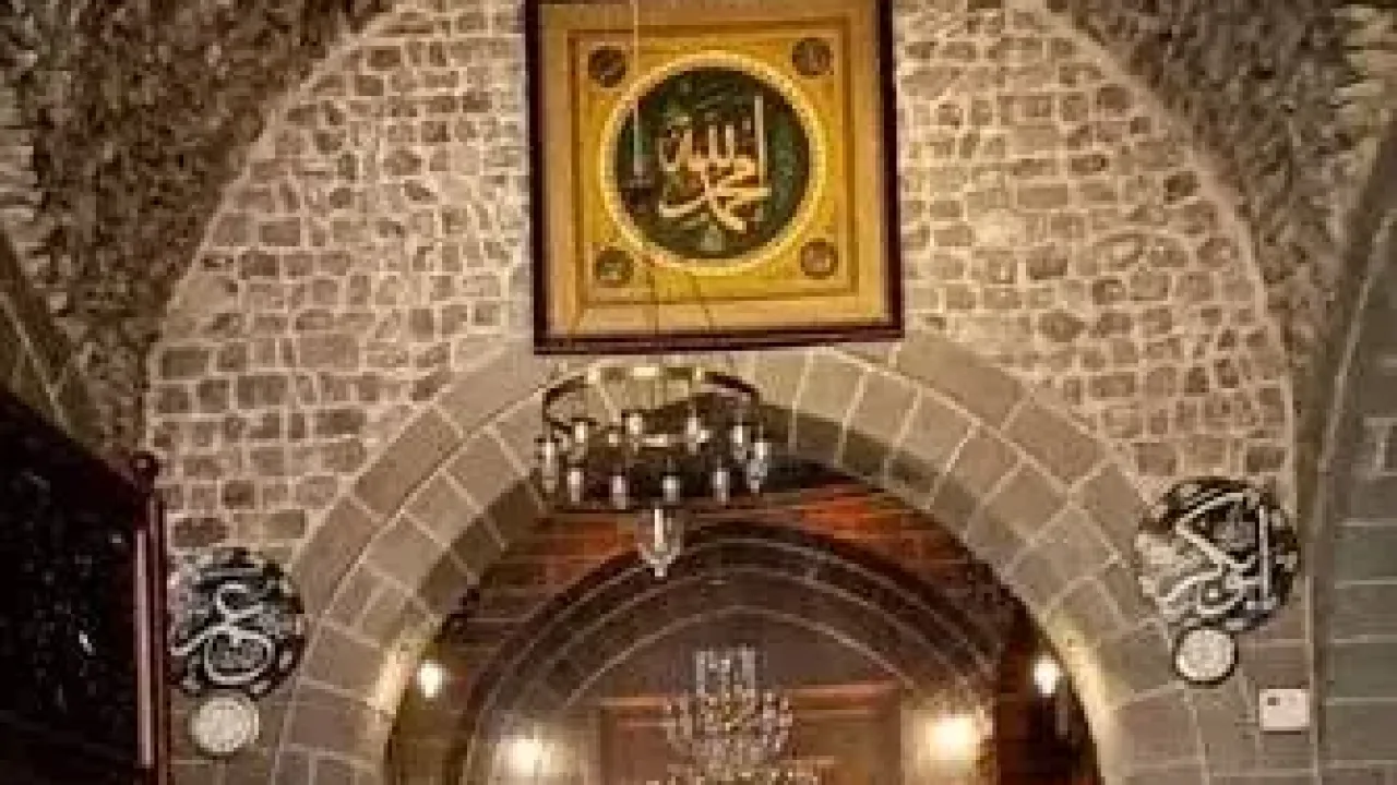 Kars’ın 329 yıllık tarihî mirası: Ali Ağa Camii geçmişten