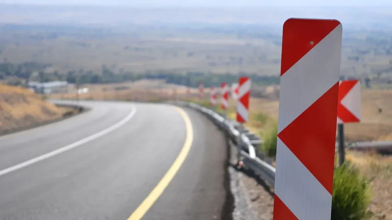 Kayseri Büyükşehir'den kış öncesi kırsal yollarda güvenlik