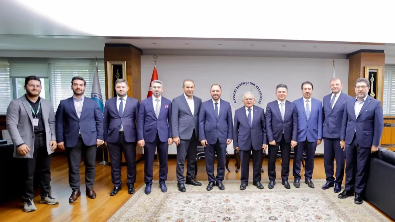 Kayseri Büyükşehir'den Yeşilay'a tam destek