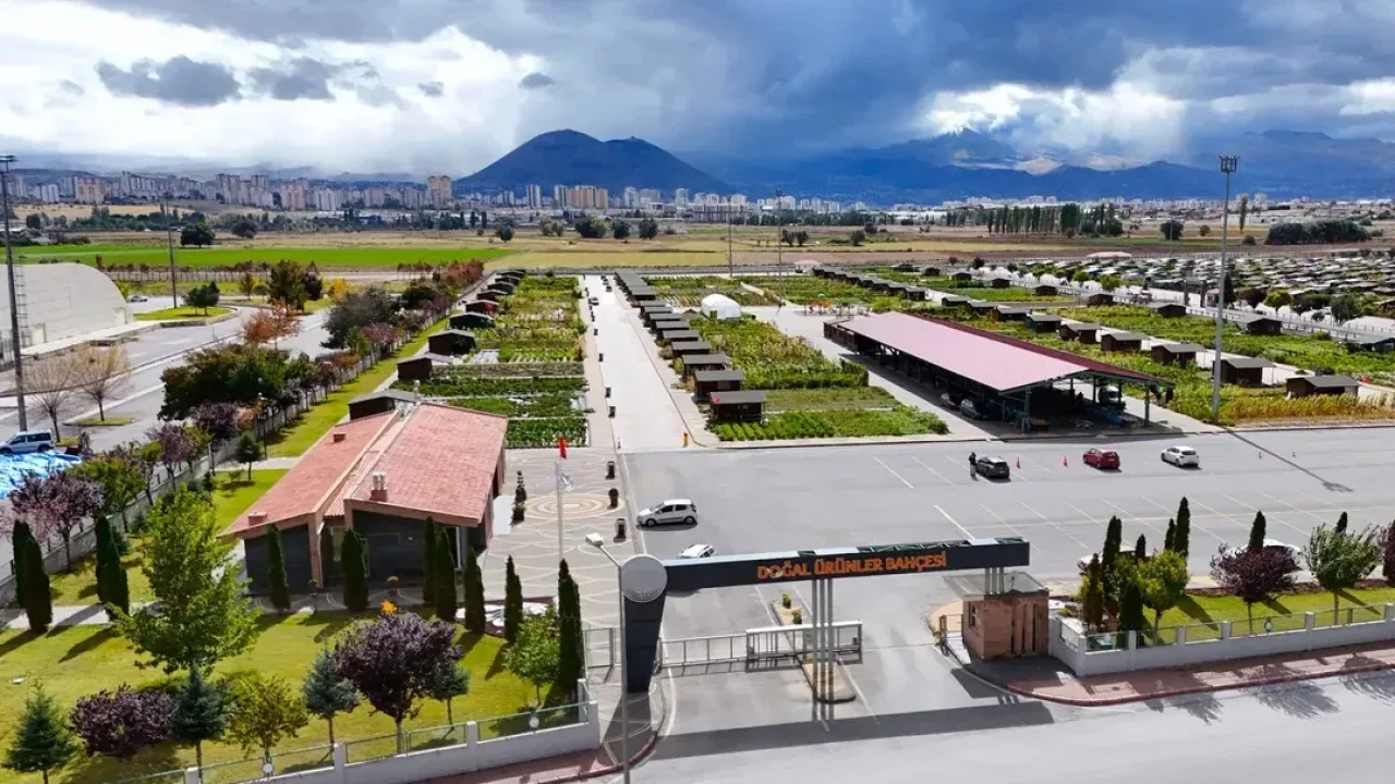 Kayseri Büyükşehir Doğal Ürünler Bahçesi'ne yeni üretim akanı