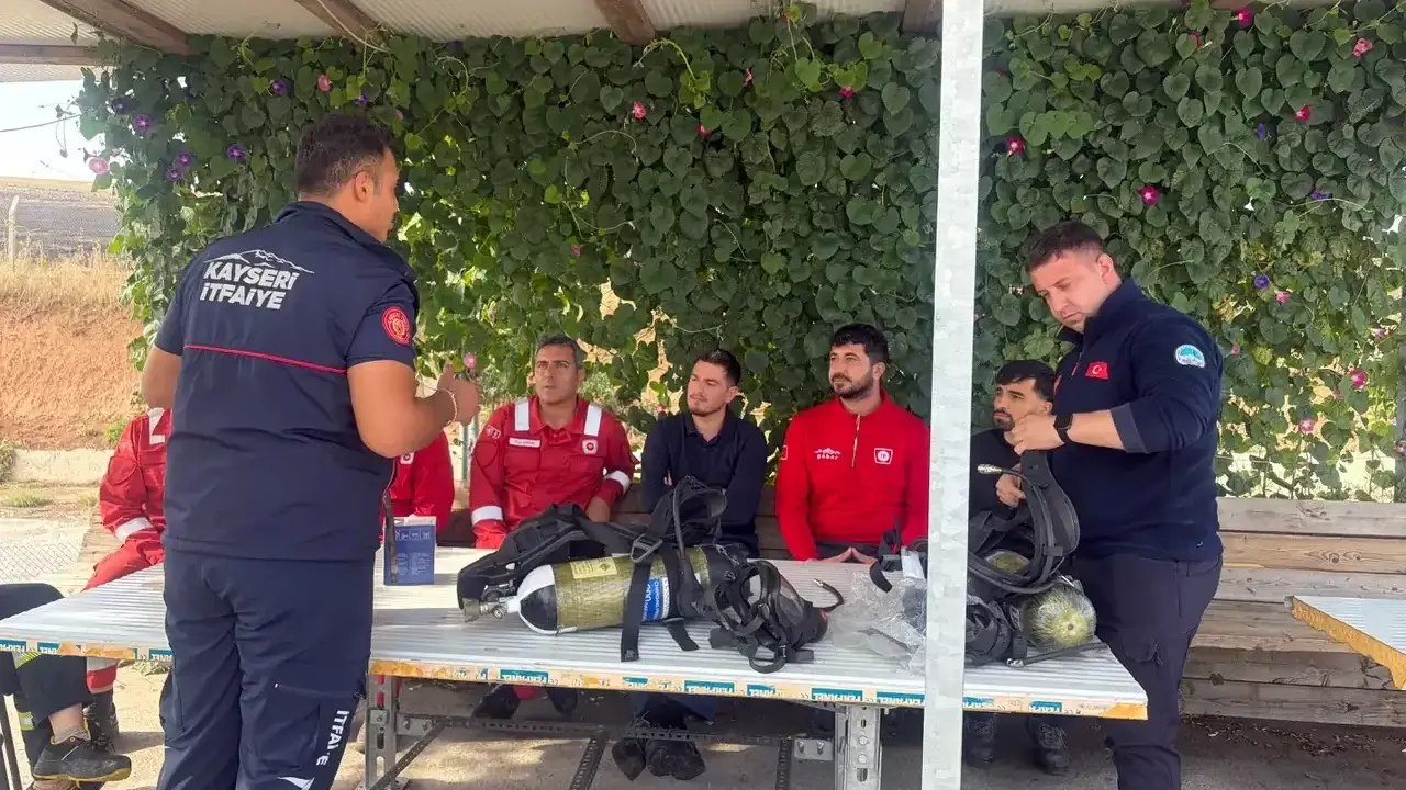 Kayseri İtfaiyesi'nden acil müdahale eğitimi
