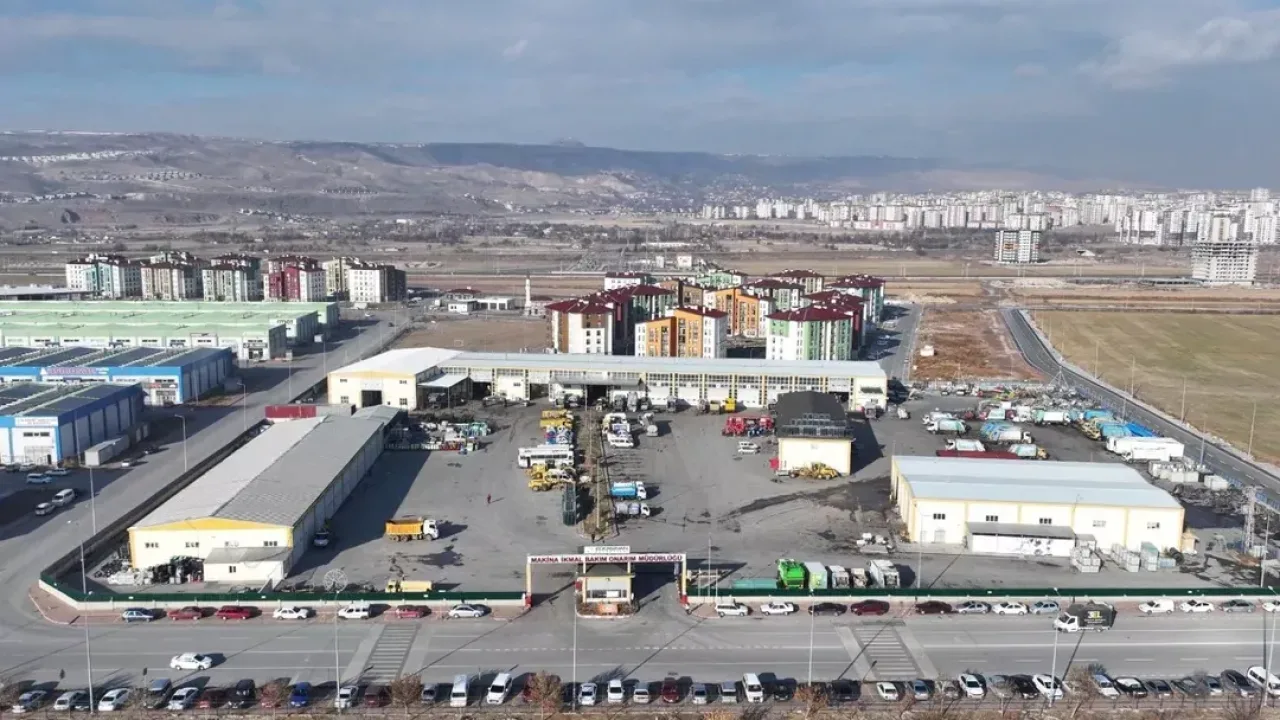 Kayseri Kocasinan'ın bakım onarım merkezi sanayi sitesi gibi