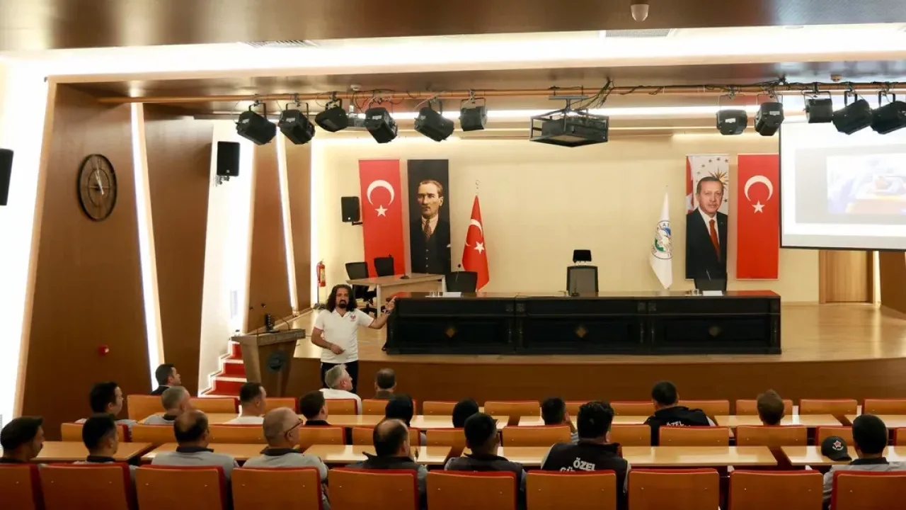 Kayseri Talas personeline güvenlik eğitimi