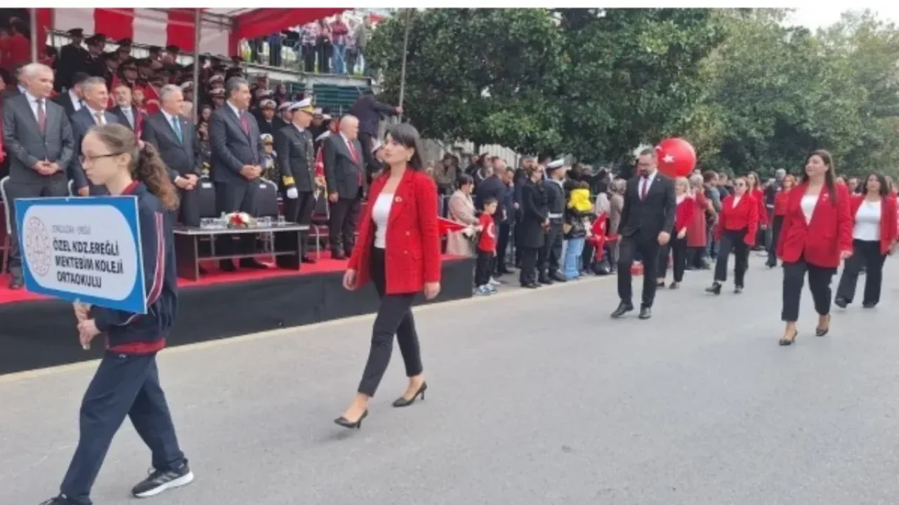 Kdz. Ereğli Mektebim Koleji Cumhuriyet Bayramı'nı coşkuyla