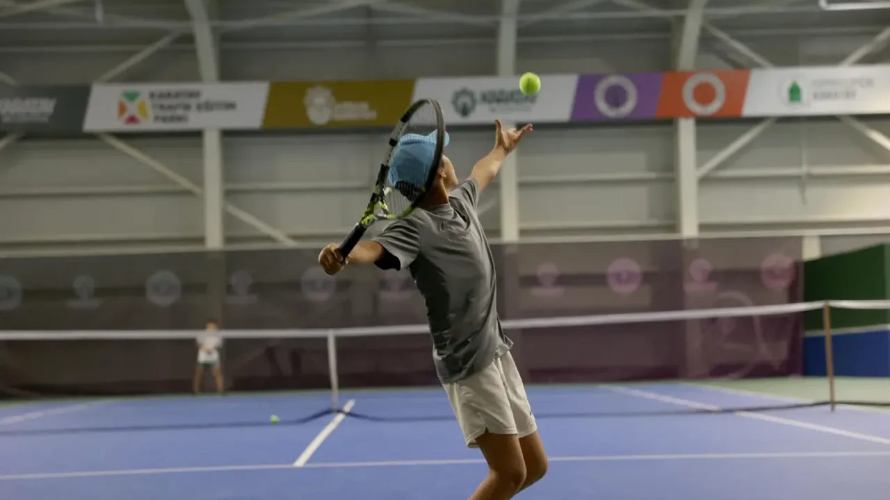 Konya Karatay’da 29 Ekim Tenis Turnuvası tamamlandı