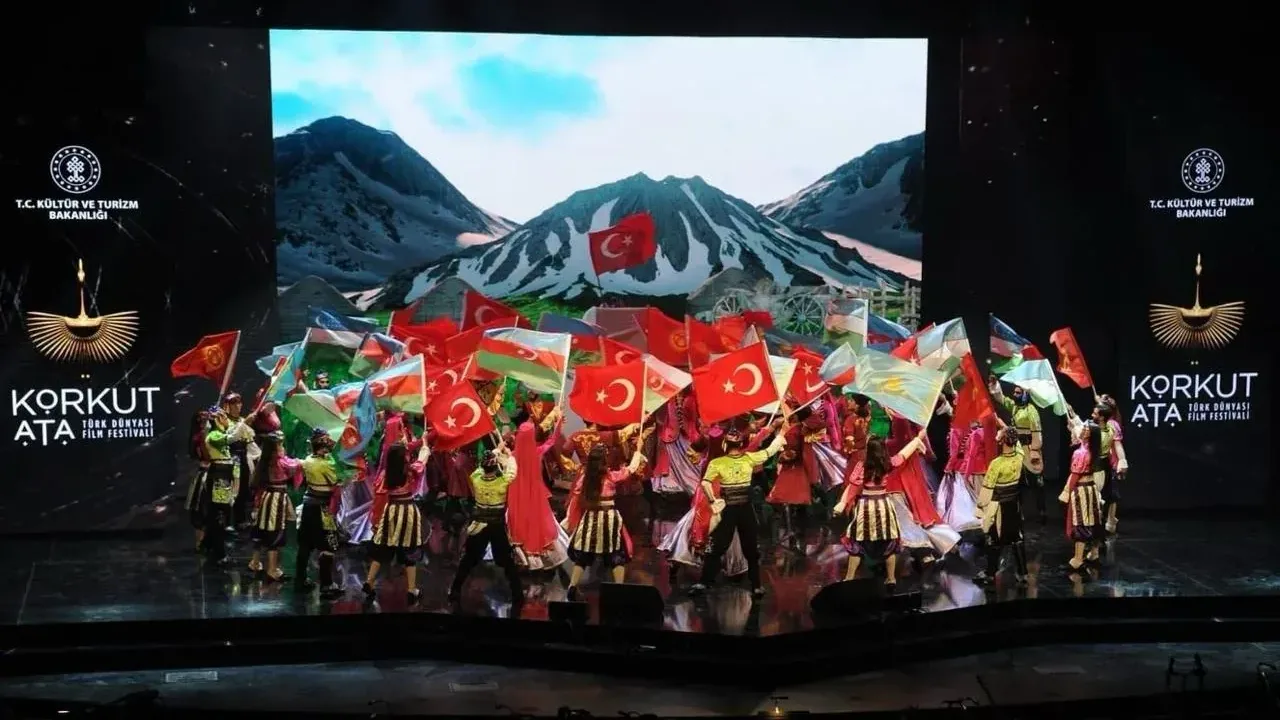 Korkut Ata, yeniden İstanbul'a dönüyor