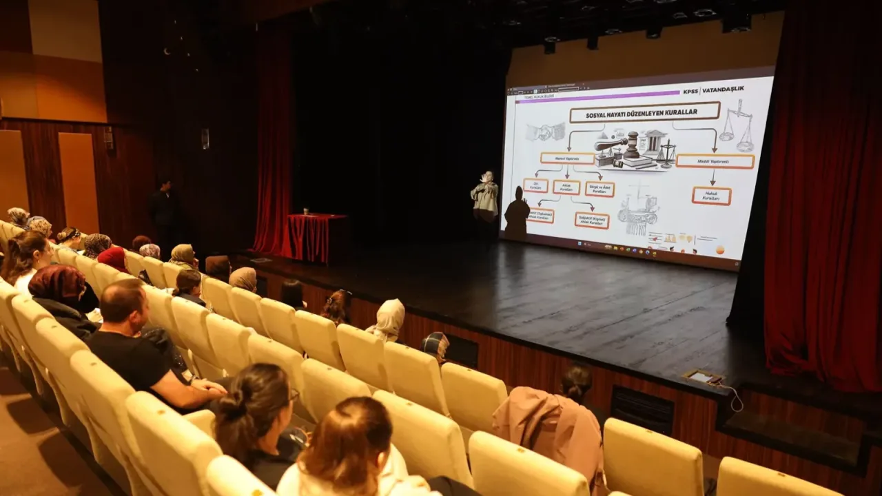 KPSS Ön Lisans adayları sınav öncesi bilgilerini tazeledi