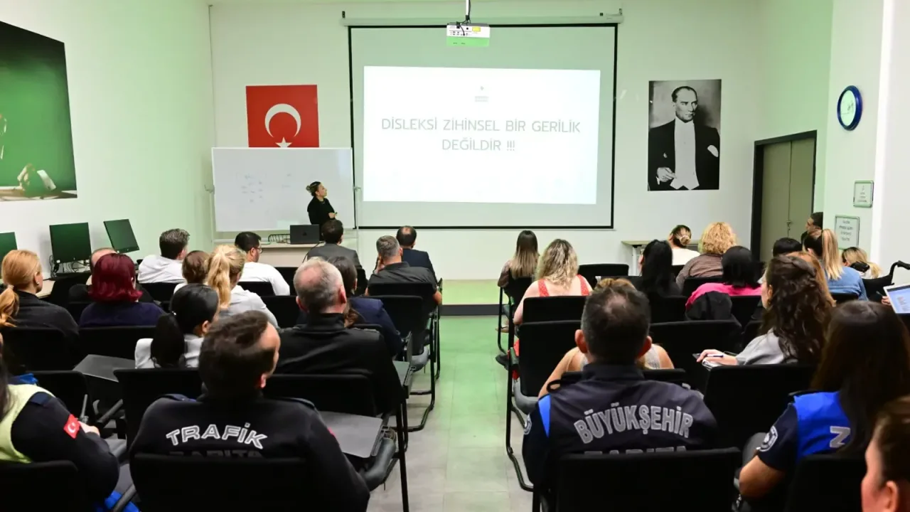 Manisa Büyükşehir'den personeline disleksi farkındalığı