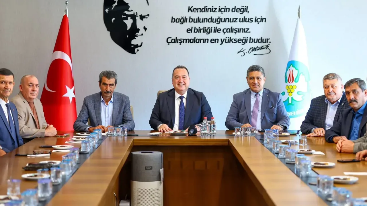 Manisa Büyükşehir’den üreticiye can suyu