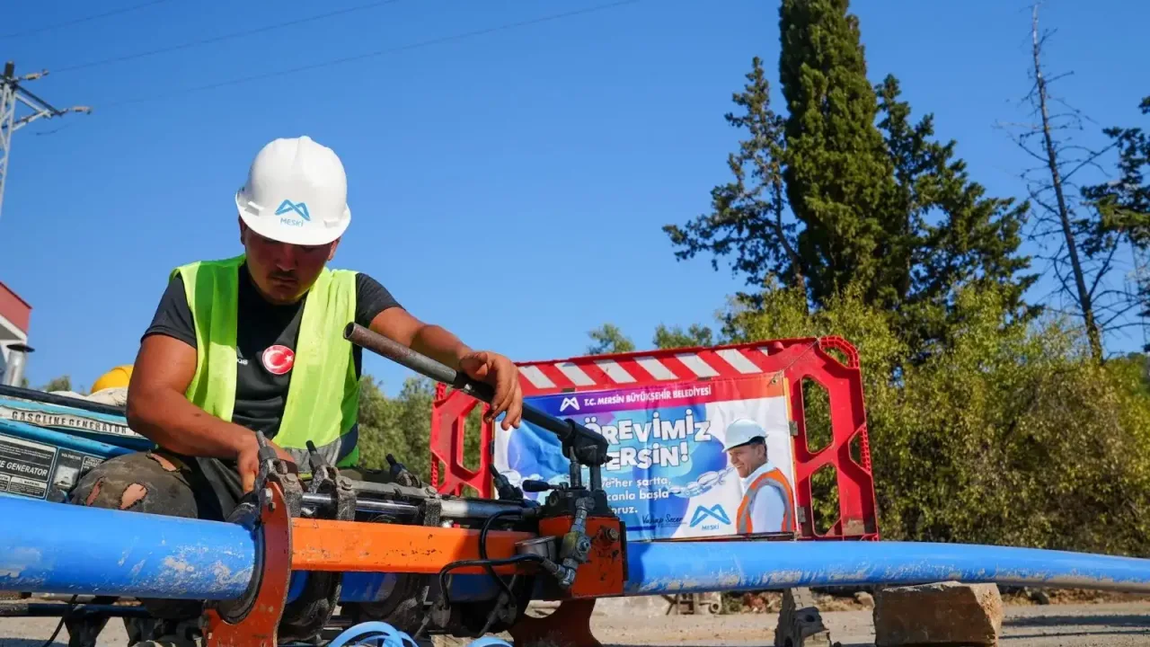 Mersin Aydıncık’ta içme suyu hattı yenileme çalışması