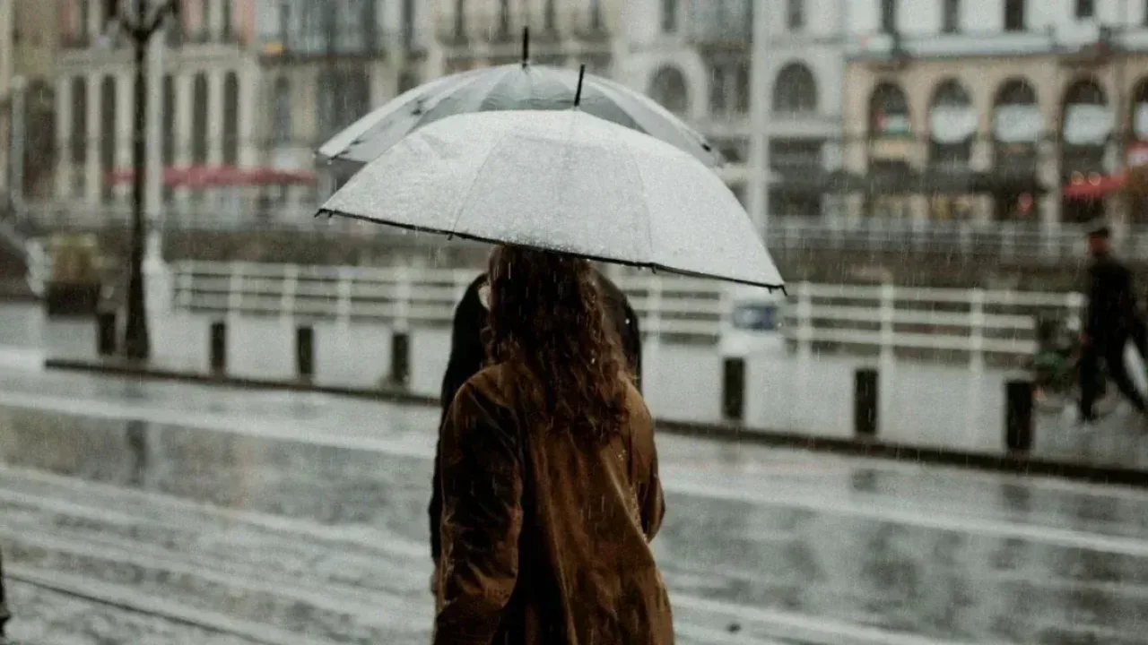 Meteoroloji alarm verdi: Sağanak ve fırtına birçok bölgeyi