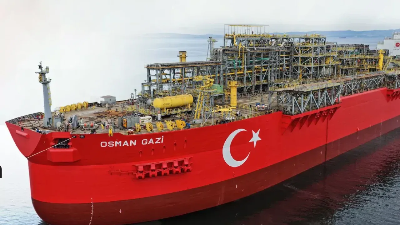 Osman Gazi platformu uğurlandı! Karadeniz’de 20 yıl görev yapacak