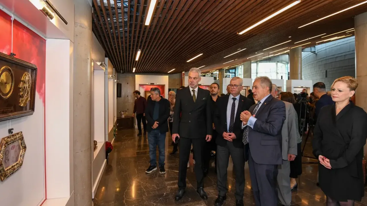 Osmangazi’de Cumhuriyet ve Atatürk sevgisi sergiyle ölümsüzleşti