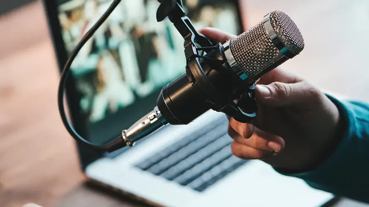 Podcastler dinleme alışkanlıklarını değiştiriyor