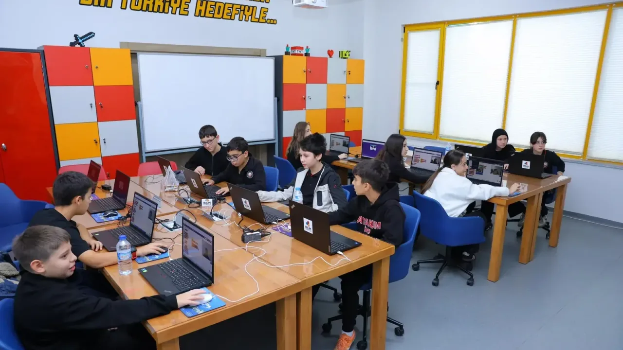 Samsun'da bilim ve keşif dolu yeni eğitim dönemi başladı