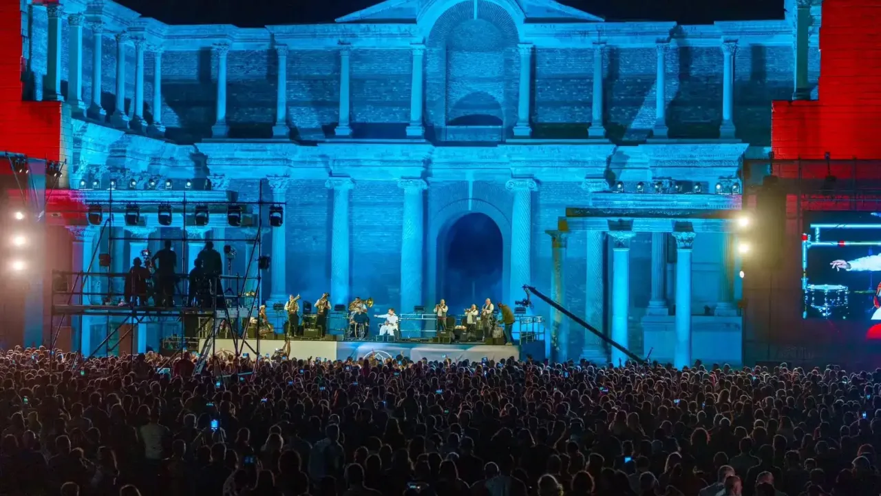 Sardes’te Goran Bregovic rüzgarı