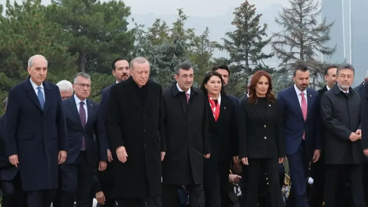 Sunay Karamık, Cumhurbaşkanı Erdoğan ile birlikte Anıtkabir’i