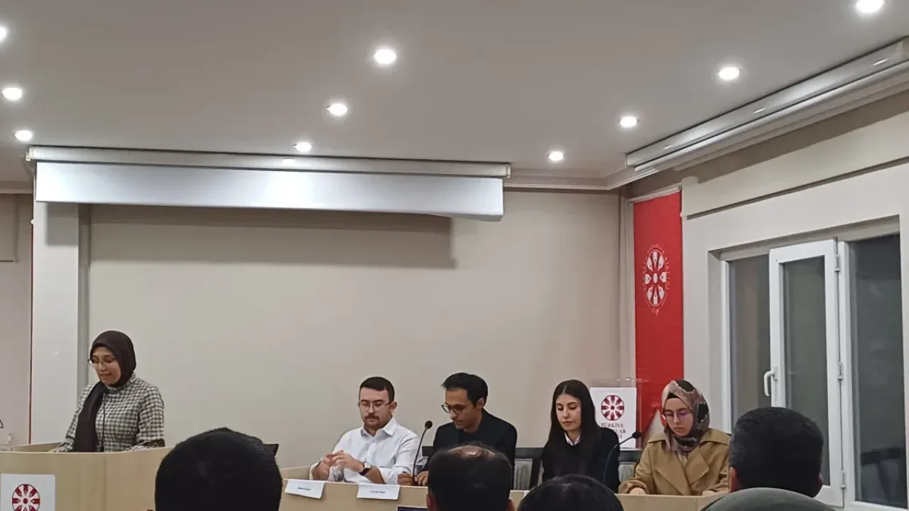Türkiye Yazarlar Birliği'nden "Aliya İzzetbegoviç Paneli"