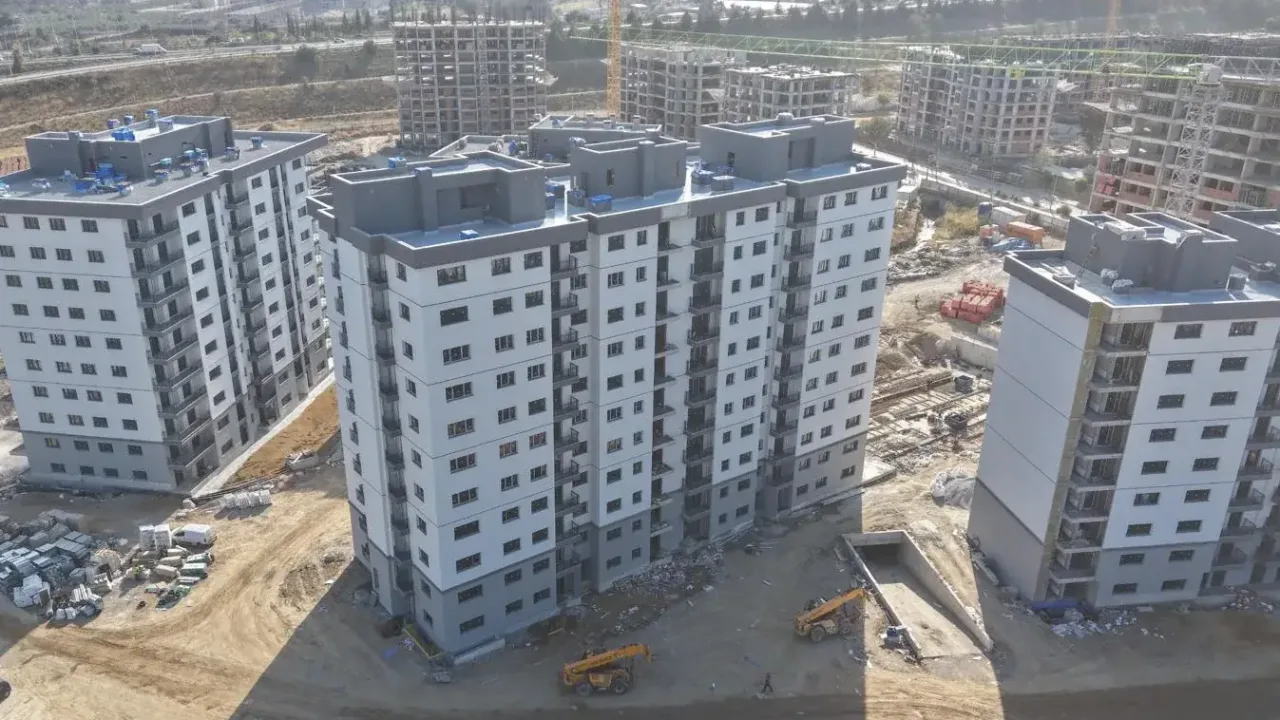 Uzundere’de dönüşüm hızlandı