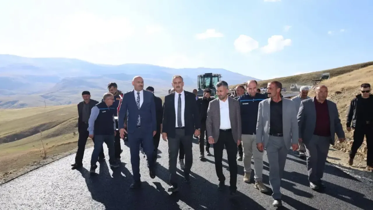Vali Bozkurt, köy ziyaretleri kapsamında vatandaşlarla bir araya