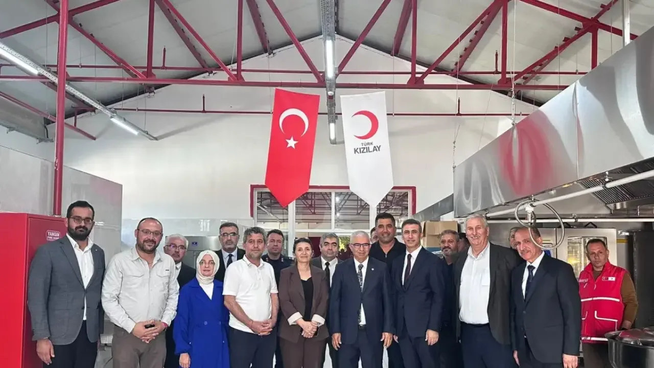 Yüreğir'de Kızılay ile sosyal destek iş birliği